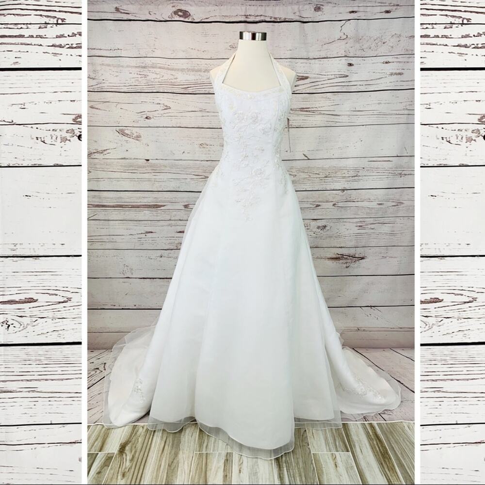 DaVinci halter-neck beaded wedding dress, size 8, NWT